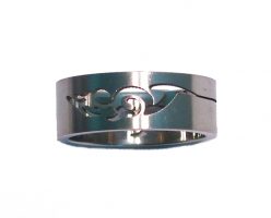 LASER CUT STAINLESS STEEL RING – MED
