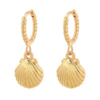 DAINTY GOLD SEASHELL HOOP EARRINGS