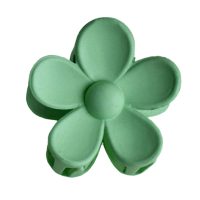 SMALL PASTEL GREEN DAISY HAIR CLIP