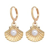 GOLD HOOP SHELL W/ PEARL EARRINGS