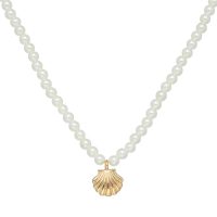 DAINTY PEARL CHOKER W/ GOLD SHELL