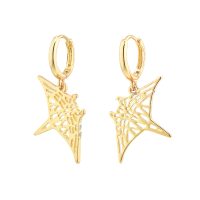 DAINTY HOOP W/ GOLD MANTA RAY EARRINGS