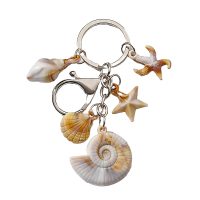RESIN NATURALS SHELL BUNCH KEYRING