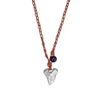 P8408 RHODIUM TOOTH PENDANT