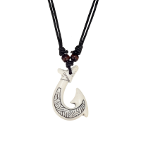 P8416 WHITE RESIN HOOK CHOKER